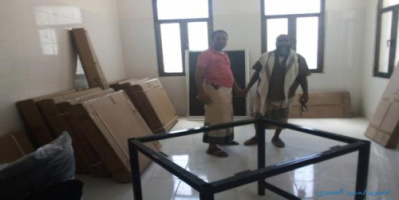  السلطة المحلية ومكتب الصحة بسرار يتسلمان أثاث مكتبية من الصندوق الاجتماعي للتنمية 