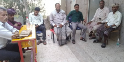 لقاء يجمع الحوتري بقائد المقاومة الجنوبية لمناقشة قضايا تعزيز العمل التنظيمي بالمحافظة
