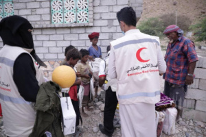 الامارات تواصل دعمها الصحي والإغاثي في حضرموت والساحل الغربي