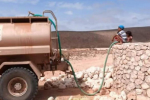 خليفة الإنسانية تعزز جهود مكافحة الشح المائي بسقطرى