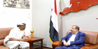  اللواء بن بريك يلتقي وكيل محافظة شبوة الشيخ نـاصر محمد