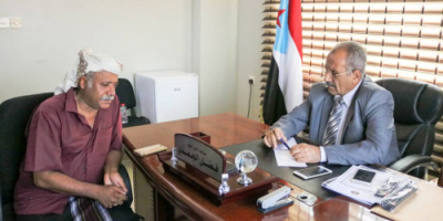 لقاء يجمع الجعدي بقائد عمليات اللواء 35مدرع بمكتبة بالعاصمة عدن