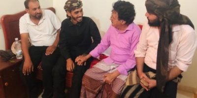 مدير أمن عدن اللواء شلال شائع يطمئن على صحة القائد قاسم صالح ناجي