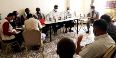 انتقالي الضالع وقيادة السلطة المحلية يلتقيان منظمة الغذاء العالمي