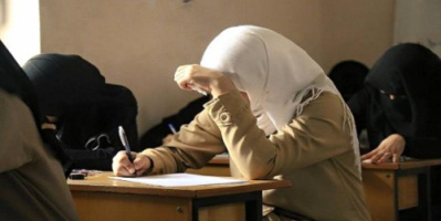 مليشيا الحوثي تجبر المعلمين على الرقابة والإشراف على إدارة الامتحانات دون مستحقات