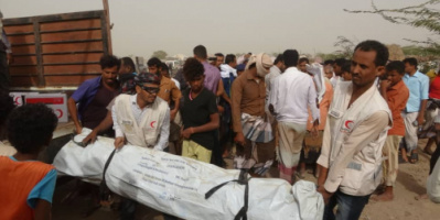 بدعم إماراتي: فرق الهلال تسير قافلة إغاثية وعيادة متنقلة لمخيم العليلي للنازحين بالخوخة
