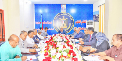 بحضور محافظ العاصمة عدن..هيئة رئاسة المجلس الانتقالي الجنوبي تعقد اجتماعها الدوري برئاسة اللواء بن بريك