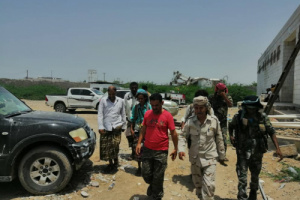 رئيس انتقالي أبين يزور السجن المركزي ويشيد بادارته