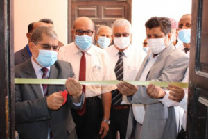رئيس جامعة حضرموت وأمين عام محلي المهرة يفتتحان وحدة شؤون الطلاب