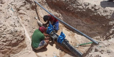 تواصل أعمال مشروع خط مياه الدكداك_الشحر