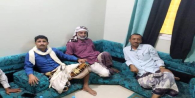 قائد النخبة الشبوانية يزور السليماني ويطمأن على صحته