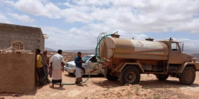 سقيا الإماراتية تطفئ ظمأ قرى غرب سقطرى