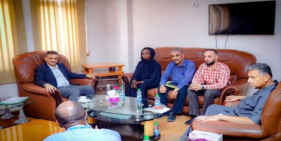 لملس يطّلع على أبرز مشاريع وتدخلات برنامج الغذاء العالمي بالعاصمة عدن