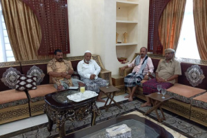 العطاس يلتقي شيخ قبائل آل ماضي بحضرموت