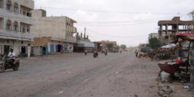 مليشيا الحوثي تُجدد قصفها المدفعي لأحياء حيس