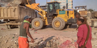 خلال ثلاثة ايام فقط.. صندوق النظافة بعدن ينقل 1752 طن من المخلفات عن ثلاث مديريات بعدن       
