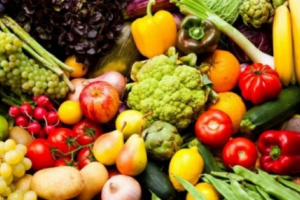 أسعار الخضروات والفواكه اليوم السبت في أسواق عدن