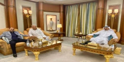 الرئيس الزُبيدي يستقبل اللواء شلال شائع واللواء الحامدي بمقر اقامته بـ الرياض