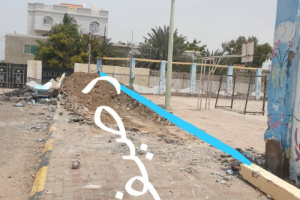 نافذون يحاولون البسط على متنفس حيوي بخورمكسر بالعاصمة عدن