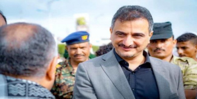 اليافعي للسلطة المحلية بعدن:أهدموا كل بناء عشوائي حتى وان كان برج