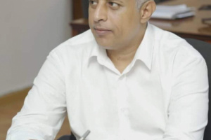 مدير البريقة يصدر قراراً بوقف أنشطة كافة منظمات المجتمع المدني بالمديرية