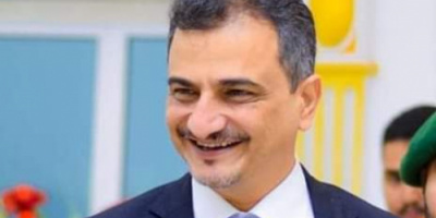 المحافظ "لملس" يقطع الخط على الحوثيين وينهي أزمة ميناء عدن