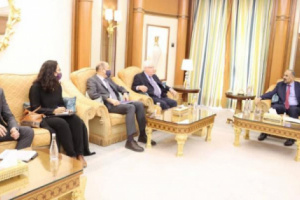 لقاء الزبيدي وجريفيث.. الجنوب على طاولة الحل بقوة الحق والمنطق 