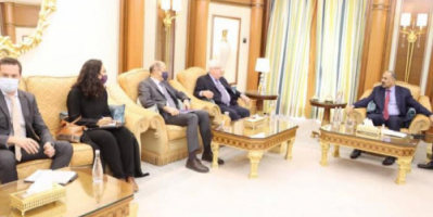 لقاء الزبيدي وجريفيث.. الجنوب على طاولة الحل بقوة الحق والمنطق 