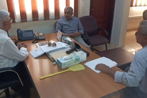 مدير عام البريقة يناقش تدخلات الصندوق الإجتماعي للتنمية في المديرية 