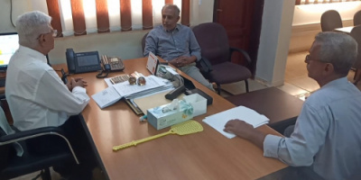مدير عام البريقة يناقش تدخلات الصندوق الإجتماعي للتنمية في المديرية 