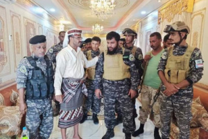 قائد قوات حماية المنشآت يلتقي قائد الحزام الأمني بأبين
