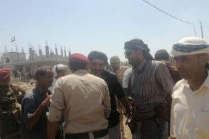 حشد رسمي وقبلي يتقدمه النقيب ينهي قضية قتل جرت في باتيس. بين ال سعيد والسادة 