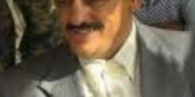 الرئيس القائد عيدروس الزبيدي يعزي في وفاة المناضل احمد محمود العربي