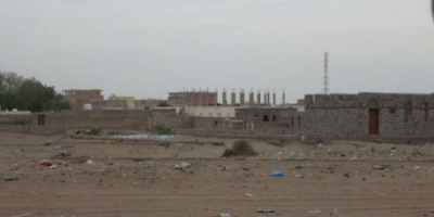 مليشيات الحوثي تقصف الأحياء السكنية في منطقة الجروبة بالتحيتا الحديدة