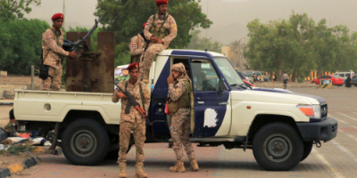 استشهاد 4 جنود وإصابة 6 في انفجار عبوة ناسفة استهدفت طقماً عسكرياً في لحج