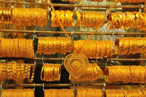 الذهب يواصل استقراره بالأسواق اليمنية اليوم السبت