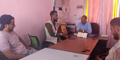 مسؤل إعلام لحج ومنسق حقوق الإنسان يناقشوا الرسالة الإعلامية الإنسانية بالمحافظة