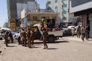 قوة مشتركة من الحزام الامني والقوات الخاصة تواصلان حملة مصادرة الدراجات النارية