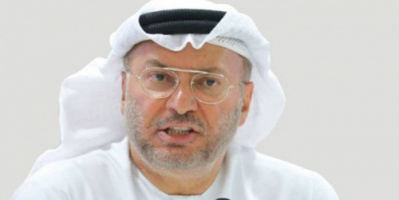 قرقاش: الأسلحة الإيرانية تتدفق إلى المليشيا في اليمن