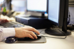 تطوير الأحوال المدنية في أبين بمعدات حديثة