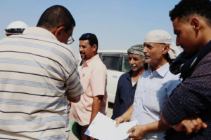 وسط متابعة واهتمام لملس وباحارثة..  تواصل تسليم أراضي بلوكات بير فضل للمواطنين للأسبوع الثالث