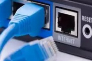 عطل في كابل الإنترنت يعزل شبوة وساحل حضرموت عن العالم 