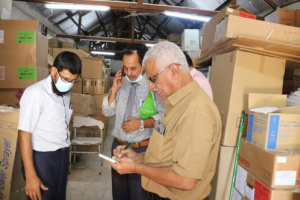 الصندوق الاجتماعي للتنمية يدعم مستشفى الجمهورية باجهزة و مستلزمات طبية بالعاصمة عدن