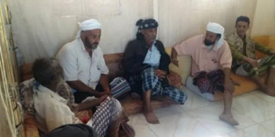 رئيس انتقالي لودر يقدم واجب العزاء لأسرة الشهيد جمال سالم الحقيري
