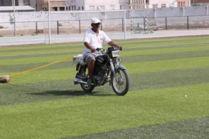 رئيس انتقالي حضرموت يتفقد ملعب بارادم قبل نهائي دوري الشيخ محمد بن زايد
