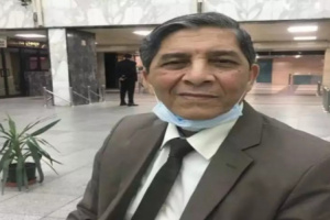بعد انقاذه من سجن الحوثيين .. ما قصة الربان المصري العائد من اليمن؟
