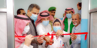 بحضور الشبحي..  محافظ العاصمة عدن يدشن افتتاح وحدة تفتيت حصوات الكلى بمستشفى الجمهورية
