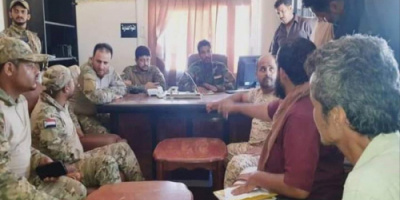 الحزام الامني يتسلم زمام معسكر في عدن