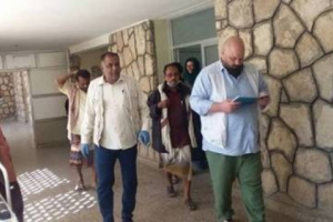 أبين.. اطباء بلا حدود تدعم مستشفى المحفد بالمساعدات الطبية 