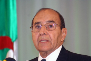وفاة وزير داخلية الجزائر الاسبق 